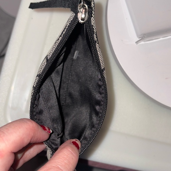 Coach wristlet pouch signature canvas/black patent and smooth leather excelle - Picture 11 of 11